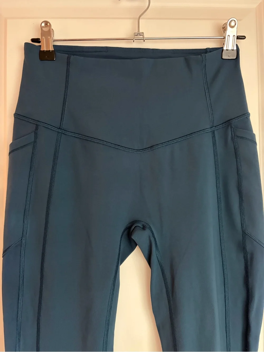 lululemon all the right places Blue High-Rise Capri Leggings